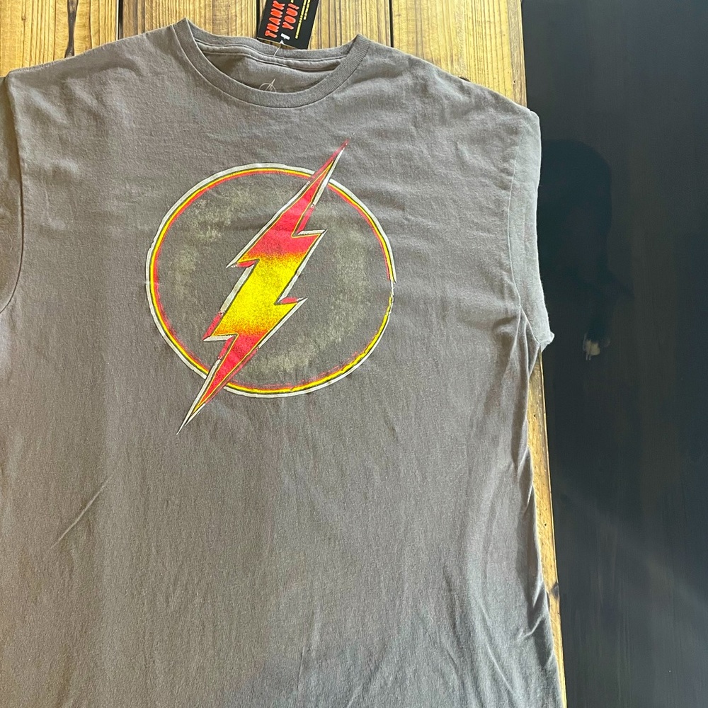 The Flash Distressed Logo T-Shirt black